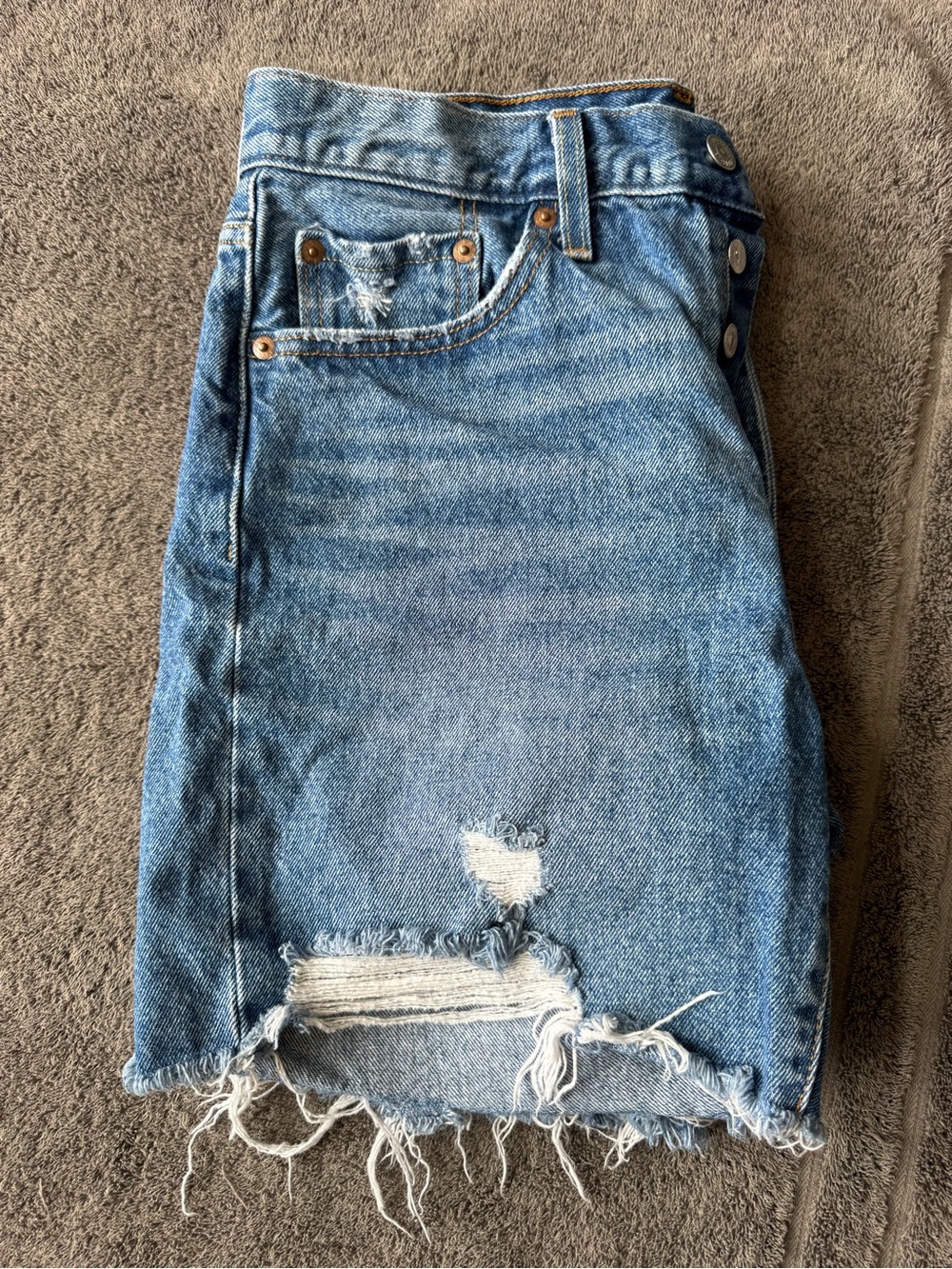 Levi's 501 Classic Blue Straight Denim Jeans Shorts-size W28 - Picture 9 of 11